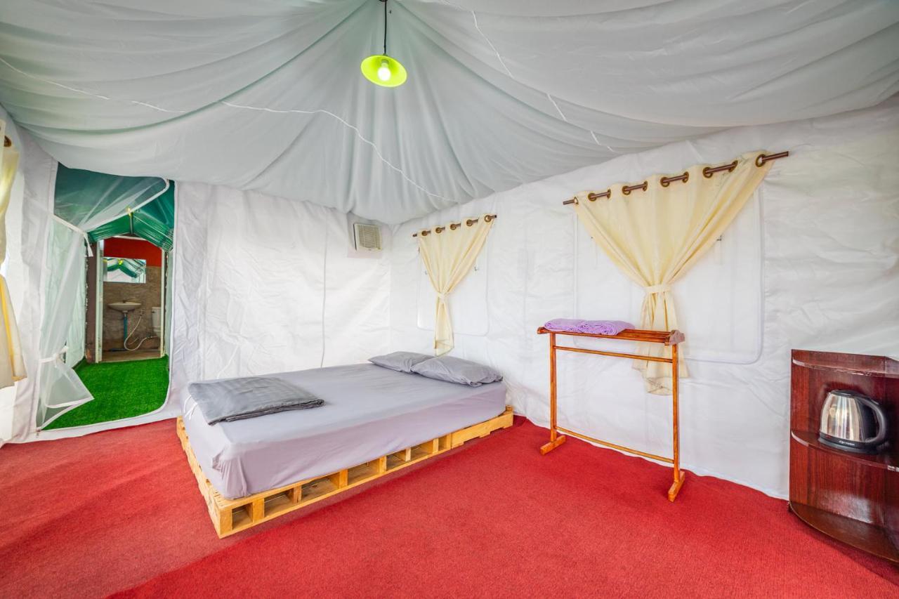 แสงเหนือแคมป์ปิ้งม่อนแจ่ม Hotel Ban Mae Raem Buitenkant foto
